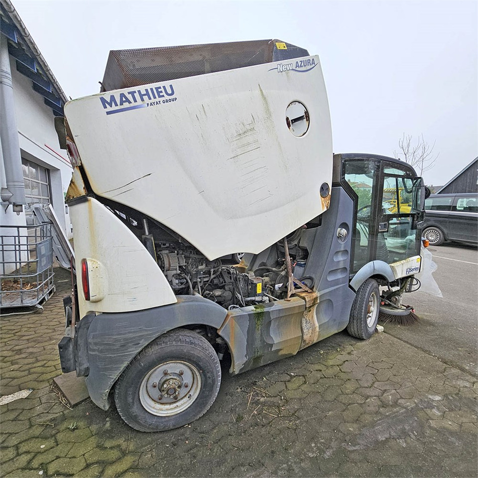 Mathieu Azura - Road sweeper: picture 5 Mathieu Azura - Road sweeper: picture 5