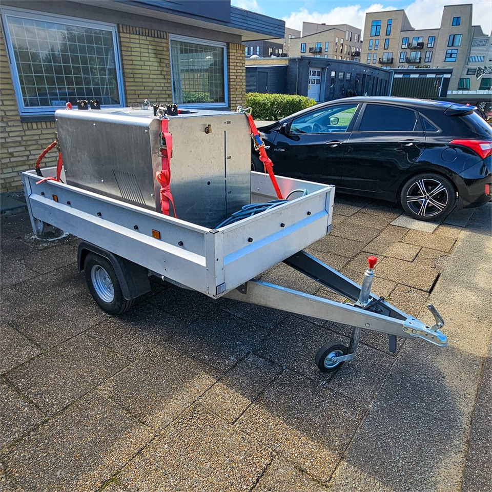 Purewash X-Weed E1 - Municipal/ Special vehicle: picture 1 Purewash X-Weed E1 - Municipal/ Special vehicle: picture 1