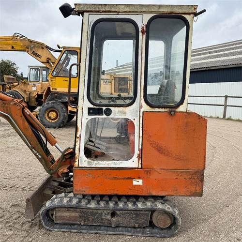 Schaeff HR 02 - Mini excavator: picture 5 Schaeff HR 02 - Mini excavator: picture 5