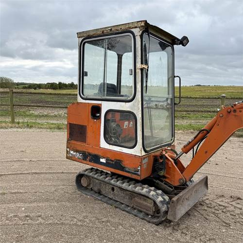 Schaeff HR 02 - Mini excavator: picture 1 Schaeff HR 02 - Mini excavator: picture 1