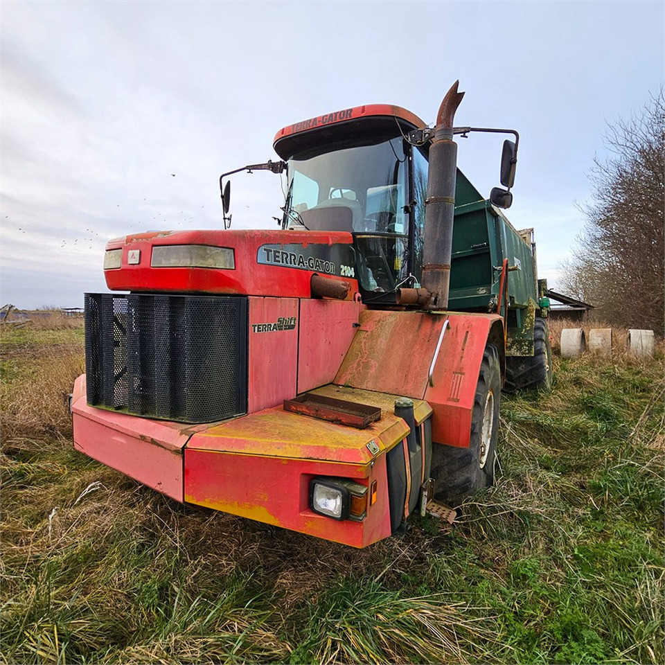 Terragator 2104 - Fertilizing equipment: picture 2 Terragator 2104 - Fertilizing equipment: picture 2