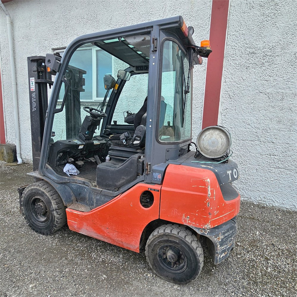 Toyota 02-8FGF25 - Forklift: picture 4 Toyota 02-8FGF25 - Forklift: picture 4
