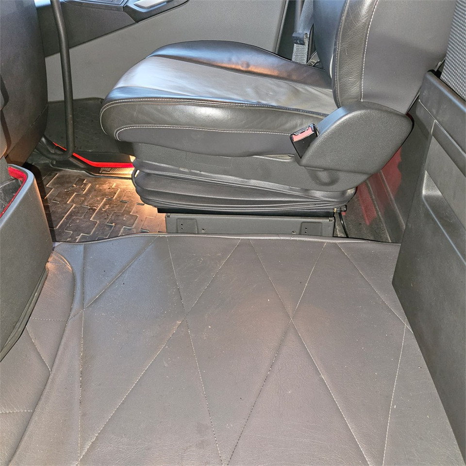 Leasing of Volvo FH 500 Volvo FH 500: picture 12