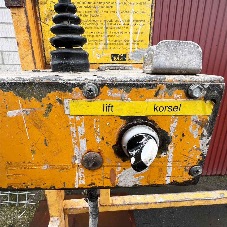 Scissor lift UpRight Tiger F5024-01: picture 13