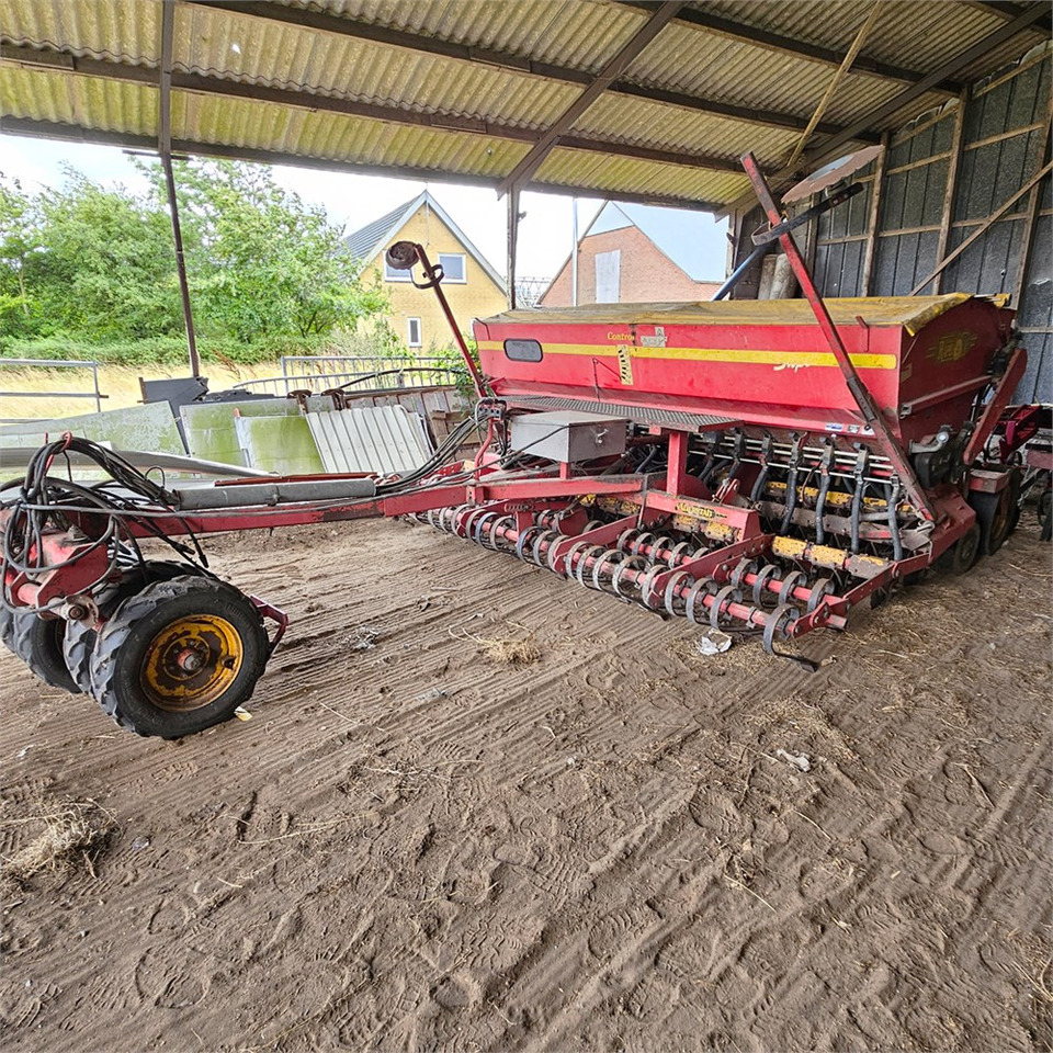 Väderstad Rapid RD 400 C - Sowing equipment: picture 1 Väderstad Rapid RD 400 C - Sowing equipment: picture 1