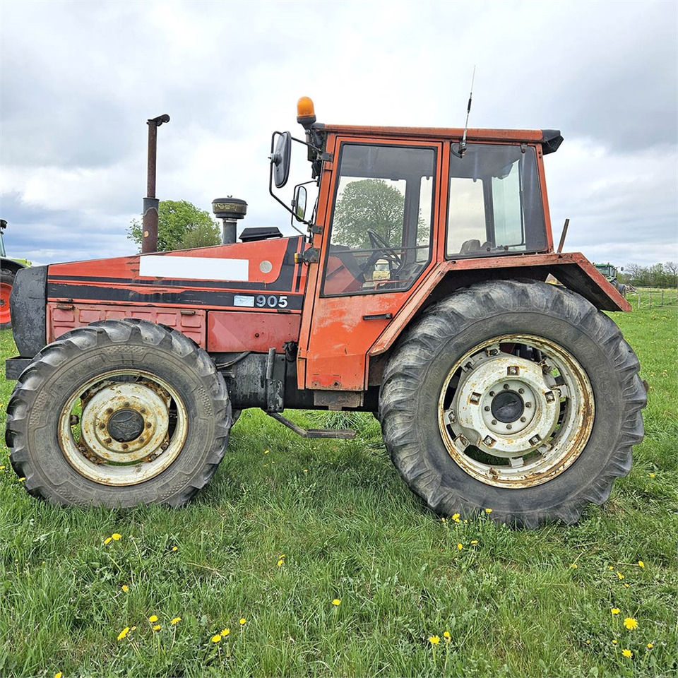 Valmet 905 - Farm tractor: picture 2 Valmet 905 - Farm tractor: picture 2