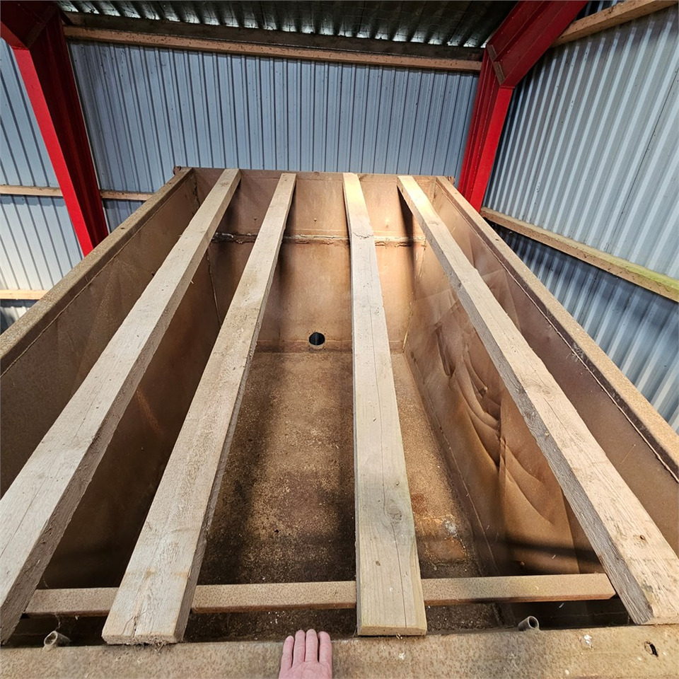 Vicon 4000 kg - Farm trailer: picture 3 Vicon 4000 kg - Farm trailer: picture 3