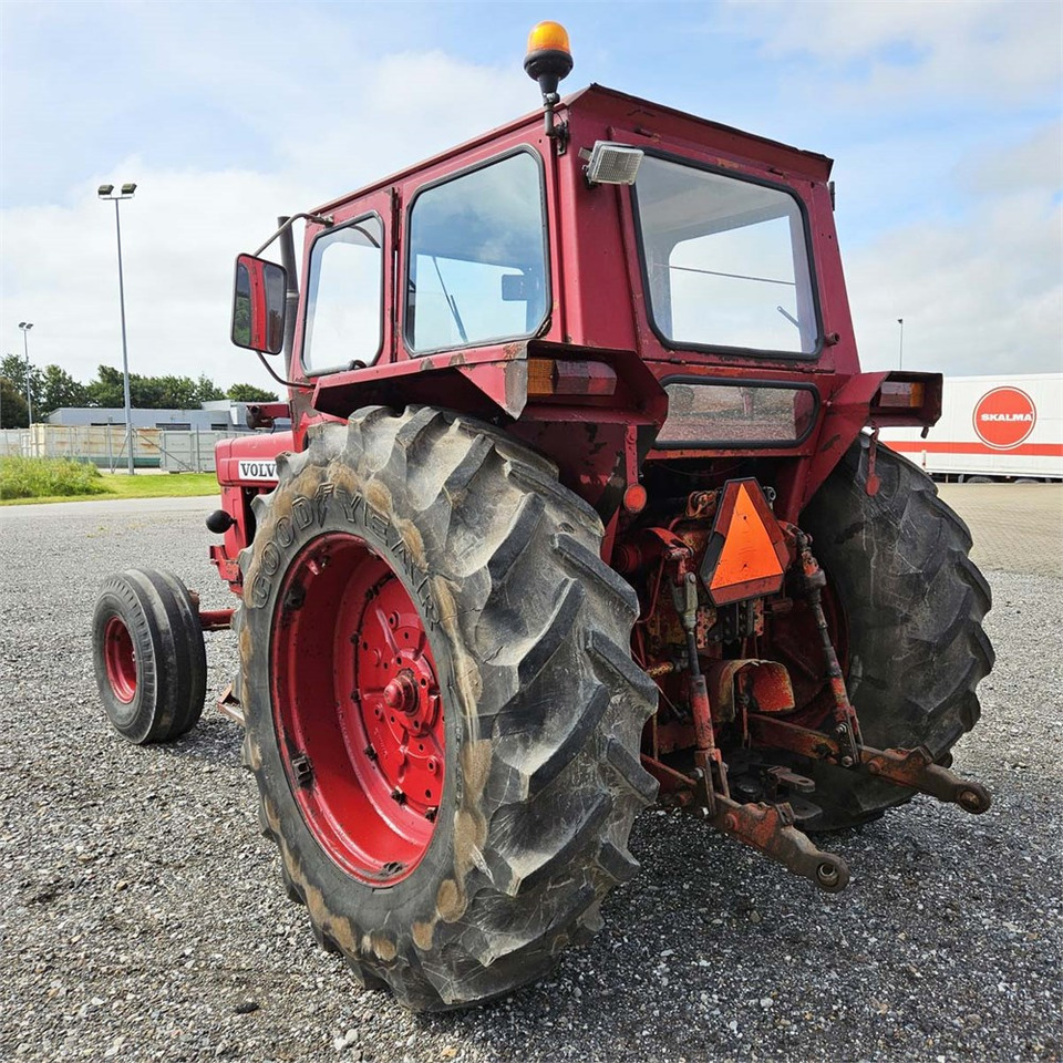 Farm tractor Volvo T800 B: picture 9