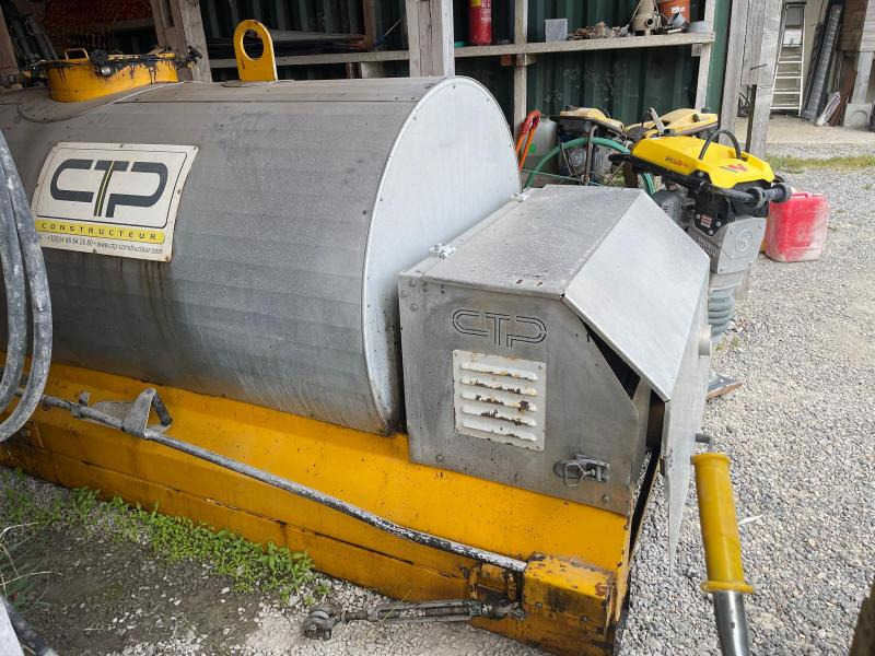 CTP BOUILLE SUR SKID 1000 LITRES - Asphalt distributor: picture 4 CTP BOUILLE SUR SKID 1000 LITRES - Asphalt distributor: picture 4