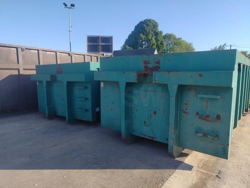 EUROBENNE BENNE AMPLIROLL 15 M3 - Roll-off container: picture 1 EUROBENNE BENNE AMPLIROLL 15 M3 - Roll-off container: picture 1