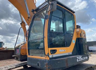 Hyundai ROBEX 235 LCR-9A - Crawler excavator: picture 1 Hyundai ROBEX 235 LCR-9A - Crawler excavator: picture 1