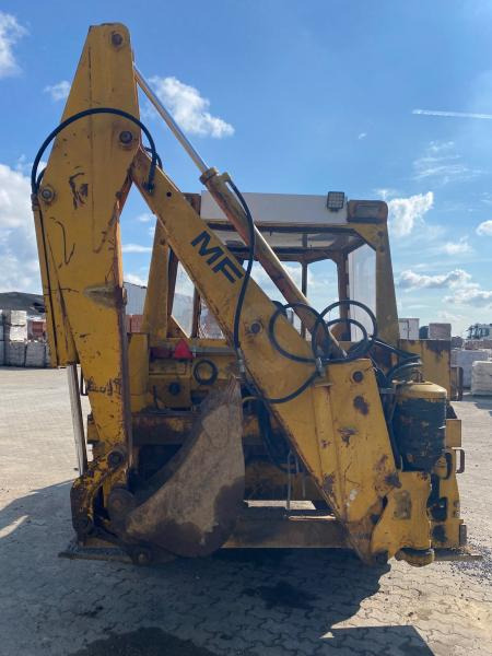 Massey Ferguson MF 500BII - Backhoe loader: picture 5 Massey Ferguson MF 500BII - Backhoe loader: picture 5