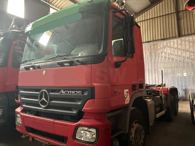 Mercedes PORTEUR AMPLIROLL 3341 - Hook lift truck: picture 1 Mercedes PORTEUR AMPLIROLL 3341 - Hook lift truck: picture 1