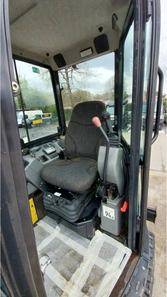 Crawler excavator BOBCAT E27: picture 13