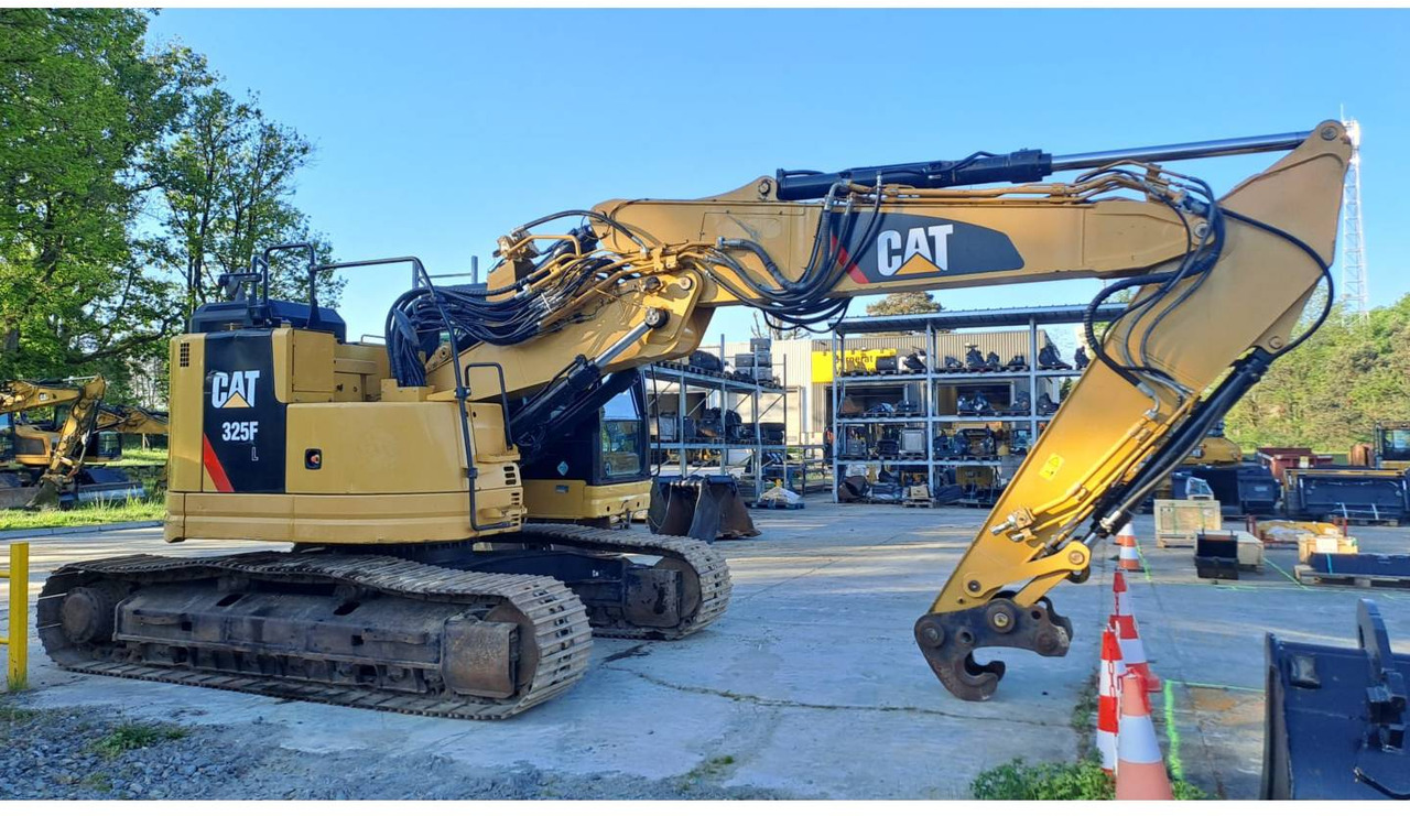 CAT 325F CR - Crawler excavator: picture 1 CAT 325F CR - Crawler excavator: picture 1