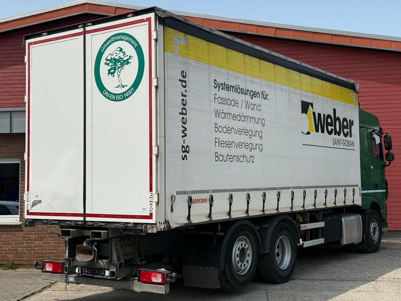 DAF XF 460 SpaceCab, Edscha, Lenkachse, Intarder - Curtainsider truck: picture 2 DAF XF 460 SpaceCab, Edscha, Lenkachse, Intarder - Curtainsider truck: picture 2