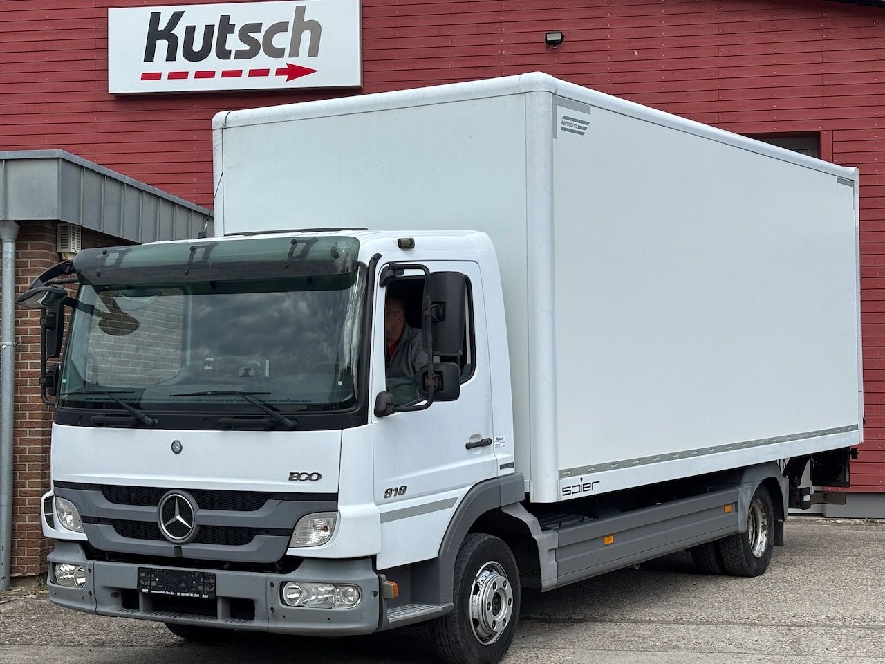 Mercedes-Benz MB 818L Atego Koffer / Lbw. Klima, luft, AHK - Box truck: picture 3 Mercedes-Benz MB 818L Atego Koffer / Lbw. Klima, luft, AHK - Box truck: picture 3
