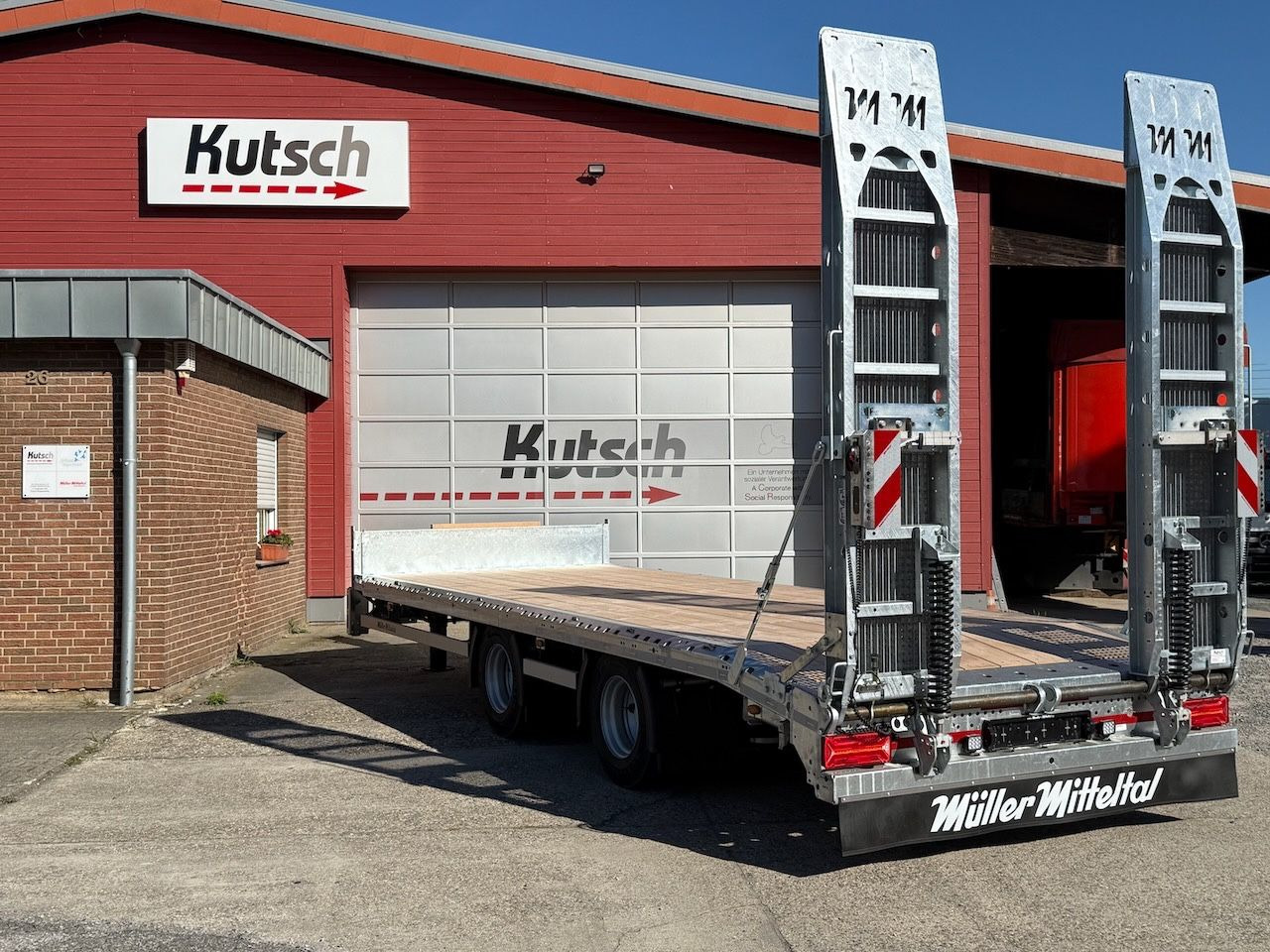 Müller-Mitteltal ETÜ-TA-R 21 Tieflader 7m, luftgefedert, LED - Dropside/ Flatbed trailer: picture 3 Müller-Mitteltal ETÜ-TA-R 21 Tieflader 7m, luftgefedert, LED - Dropside/ Flatbed trailer: picture 3