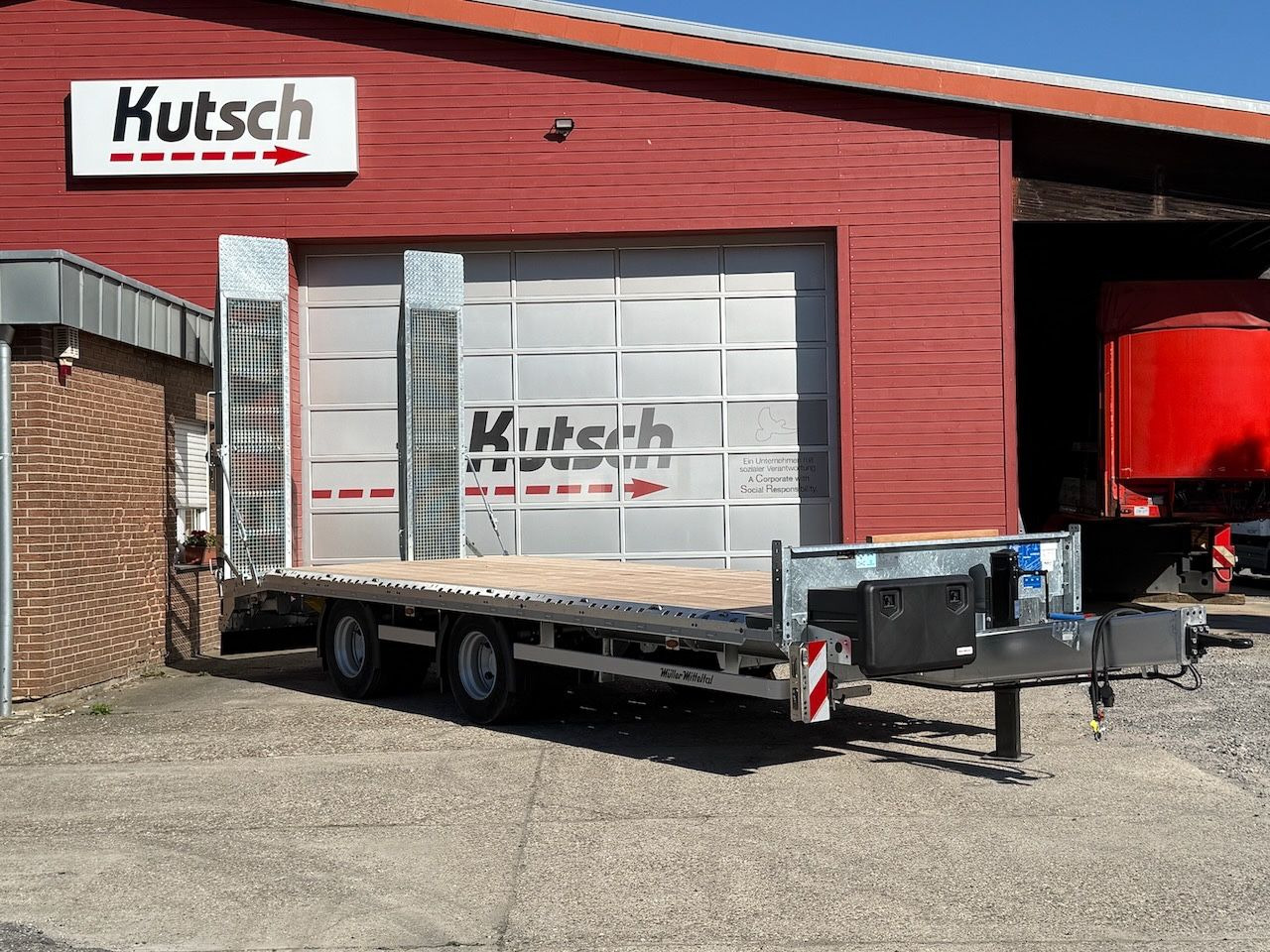 Müller-Mitteltal ETÜ-TA-R 21 Tieflader 7m, luftgefedert, LED - Dropside/ Flatbed trailer: picture 2 Müller-Mitteltal ETÜ-TA-R 21 Tieflader 7m, luftgefedert, LED - Dropside/ Flatbed trailer: picture 2