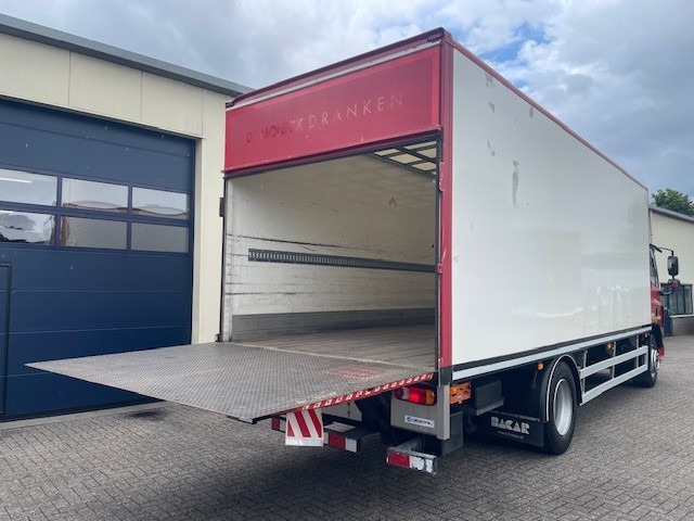 DAF FA CF65 DAF CF65.250 4X2 Euro 5 EEV Bakwagen - Year 2013 - Airco - Plywood laadbak + laadklep - Box truck: picture 5 DAF FA CF65 DAF CF65.250 4X2 Euro 5 EEV Bakwagen - Year 2013 - Airco - Plywood laadbak + laadklep - Box truck: picture 5