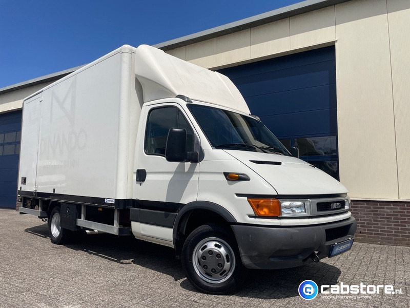 Iveco 40C 40C12 EURO 3 Iveco Daily 40C12 4x2 Bakwagen Euro 3 - Bouwjaar 2003 - APK tot 10-05-2026 -Handgeschakelde versnellingsbak - Box van: picture 1 Iveco 40C 40C12 EURO 3 Iveco Daily 40C12 4x2 Bakwagen Euro 3 - Bouwjaar 2003 - APK tot 10-05-2026 -Handgeschakelde versnellingsbak - Box van: picture 1