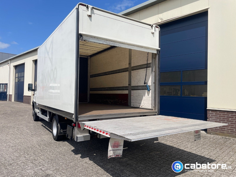 Iveco 40C12 Daily 4x2 Bakwagen Euro 3 - Bouwjaar 2003 - APK tot 10-05-2026 -Handgeschakelde versnellingsbak - Box van: picture 4 Iveco 40C12 Daily 4x2 Bakwagen Euro 3 - Bouwjaar 2003 - APK tot 10-05-2026 -Handgeschakelde versnellingsbak - Box van: picture 4