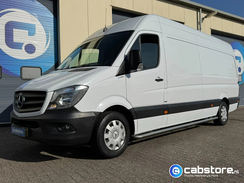 Mercedes-Benz Sprinter 316 CDI L3/H2 316 CDI Euro 5 - L3/H2 - Automaat - Geïntegreerde rijplaten in vloer - Bearlock - Year 2015 - Nieuwe banden - Panel van: picture 1 Mercedes-Benz Sprinter 316 CDI L3/H2 316 CDI Euro 5 - L3/H2 - Automaat - Geïntegreerde rijplaten in vloer - Bearlock - Year 2015 - Nieuwe banden - Panel van: picture 1