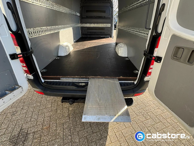 Mercedes-Benz Sprinter 316 CDI L3/H2 316 CDI Euro 5 - L3/H2 - Automaat - Geïntegreerde rijplaten in vloer - Bearlock - Year 2015 - Nieuwe banden - Panel van: picture 5 Mercedes-Benz Sprinter 316 CDI L3/H2 316 CDI Euro 5 - L3/H2 - Automaat - Geïntegreerde rijplaten in vloer - Bearlock - Year 2015 - Nieuwe banden - Panel van: picture 5