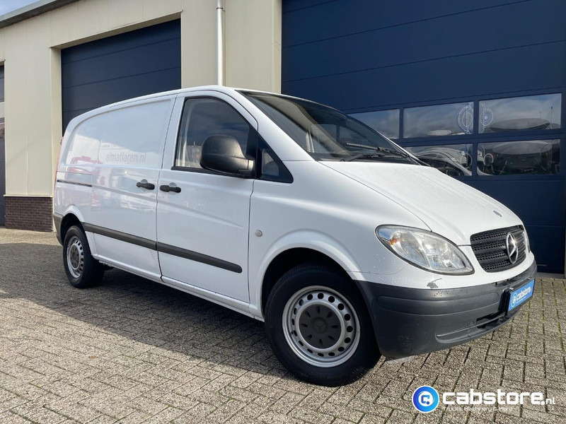 Mercedes-Benz Vito 109 CDI Panal Van - Gesloten bestelwagen -  Bouwjaar 2006 - Trekhaak - Small van: picture 1 Mercedes-Benz Vito 109 CDI Panal Van - Gesloten bestelwagen -  Bouwjaar 2006 - Trekhaak - Small van: picture 1