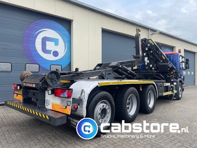 Scania P380 LB 8x4*4 HNA Euro 5 - HIAB 211 E-3 Hipro Crane with remote control + Multilift XR26S61 Hooklift - Year 2009 - Km 336.501 !! - Good condition - Crane truck: picture 4 Scania P380 LB 8x4*4 HNA Euro 5 - HIAB 211 E-3 Hipro Crane with remote control + Multilift XR26S61 Hooklift - Year 2009 - Km 336.501 !! - Good condition - Crane truck: picture 4