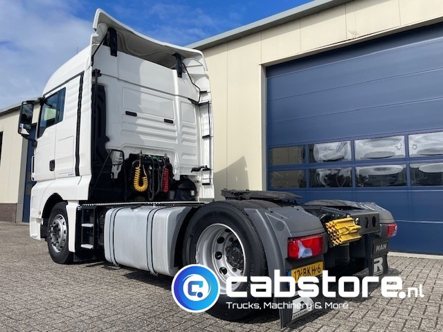 MAN TGX 18.420 4x2 Euro 6 MAN TGX 18.420 4x2 BLS Euro 6 - XLX Cabine - WB 360 - Bouwjaar 2018 - Km 681.675 - Good condition! - Tractor unit: picture 4 MAN TGX 18.420 4x2 Euro 6 MAN TGX 18.420 4x2 BLS Euro 6 - XLX Cabine - WB 360 - Bouwjaar 2018 - Km 681.675 - Good condition! - Tractor unit: picture 4