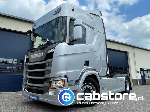 Scania R450 A4X2NA Highline Euro 6 - Retarder - Differentieelslot - Bouwjaar 11-2018 - Only Km 549.880 - APK tot 03-2026 - Tractor unit: picture 2 Scania R450 A4X2NA Highline Euro 6 - Retarder - Differentieelslot - Bouwjaar 11-2018 - Only Km 549.880 - APK tot 03-2026 - Tractor unit: picture 2