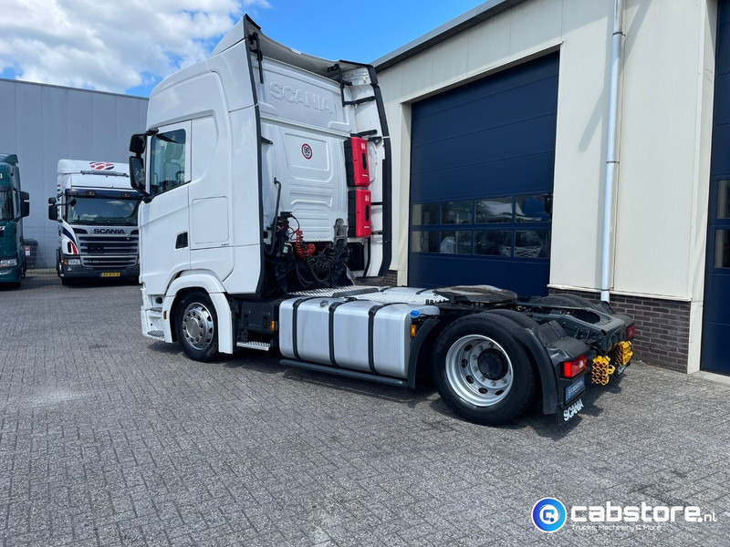 Scania S410 A 4x2 EB Euro 6 - MEGA VOLUME - RETARDER - Bouwjaar 2018 - S-Highline - Km 822.505 - Differentieelslot - Tractor unit: picture 4 Scania S410 A 4x2 EB Euro 6 - MEGA VOLUME - RETARDER - Bouwjaar 2018 - S-Highline - Km 822.505 - Differentieelslot - Tractor unit: picture 4