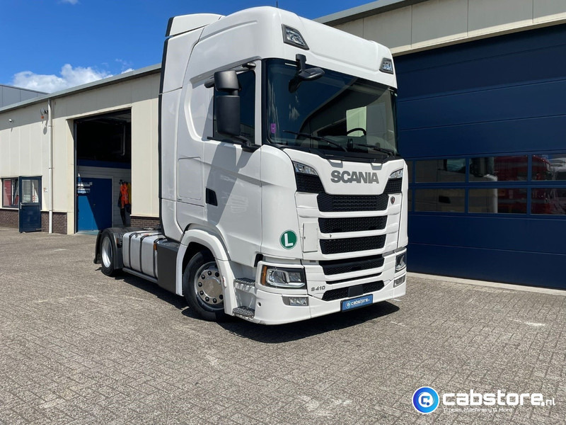 Scania S410 A 4x2 EB Euro 6 - MEGA VOLUME - RETARDER - Bouwjaar 2018 - S-Highline - Km 822.505 - Differentieelslot - Tractor unit: picture 2 Scania S410 A 4x2 EB Euro 6 - MEGA VOLUME - RETARDER - Bouwjaar 2018 - S-Highline - Km 822.505 - Differentieelslot - Tractor unit: picture 2