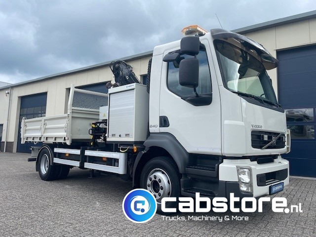Volvo FL 240 4x2 Euro 5 - Kipper - MKG HLK 45 a2 Autolaadkraan - Bouwjaar 2012 - APK 18-10-2025 - ORIGINAL Km 35.640 !!!! - Good condition !! - Tipper, Crane truck: picture 4 Volvo FL 240 4x2 Euro 5 - Kipper - MKG HLK 45 a2 Autolaadkraan - Bouwjaar 2012 - APK 18-10-2025 - ORIGINAL Km 35.640 !!!! - Good condition !! - Tipper, Crane truck: picture 4
