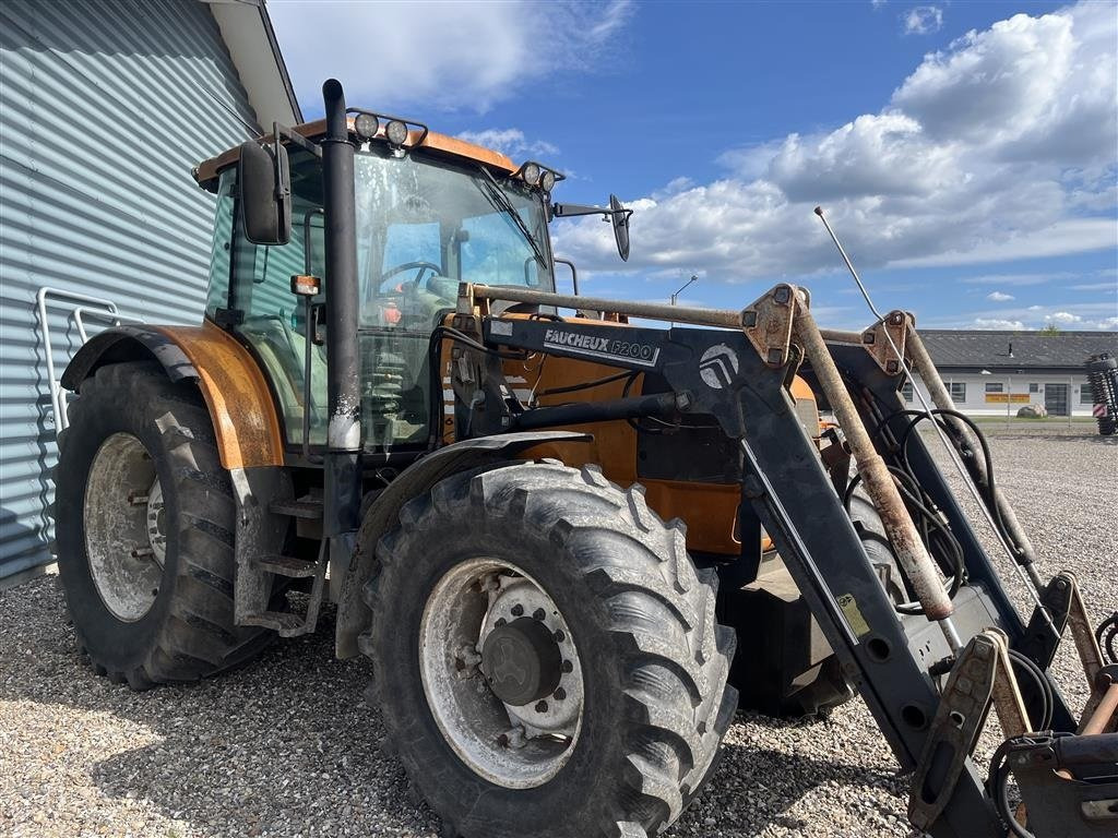 Renault ARES 640 RZ - Farm tractor: picture 3 Renault ARES 640 RZ - Farm tractor: picture 3