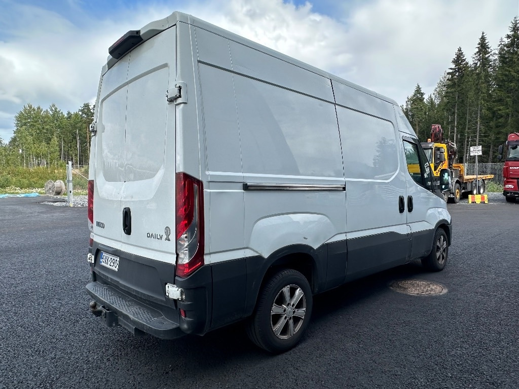 Iveco Daily 35S13 10m3 - Panel van: picture 3 Iveco Daily 35S13 10m3 - Panel van: picture 3