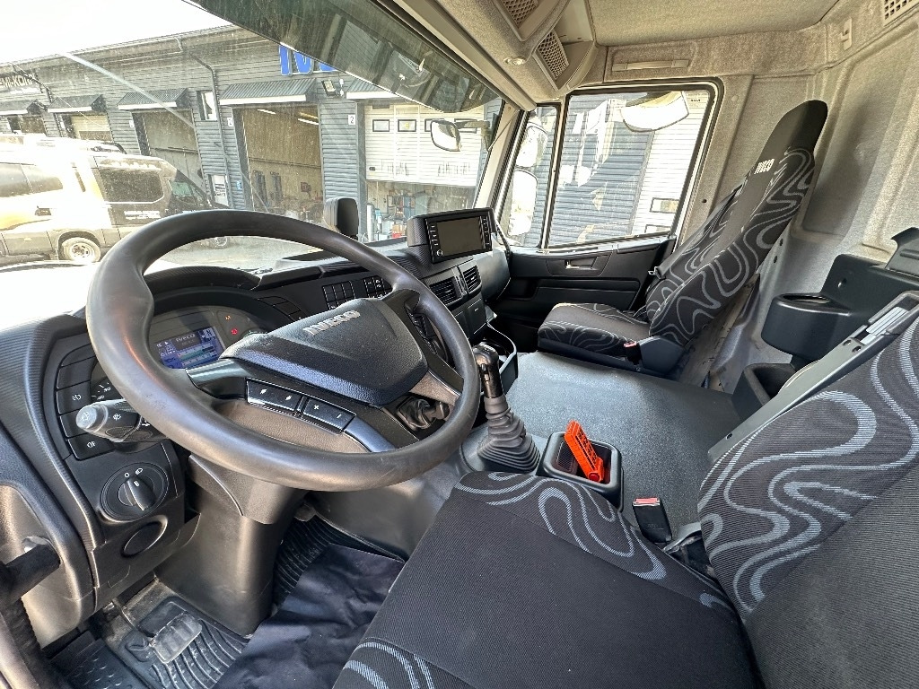 Hook lift truck Iveco Stralis 260S33 6x2*4 CNG: picture 14