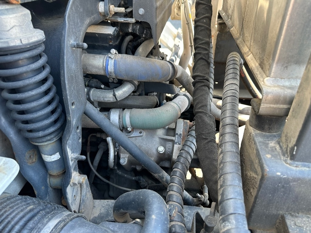 Hook lift truck Iveco Stralis 260S33 6x2*4 CNG: picture 9