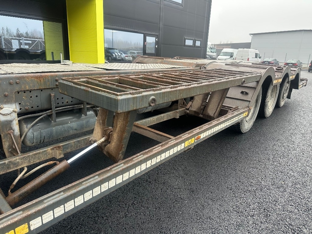 Timber truck Iveco Trakker AT410T500 10x4: picture 9