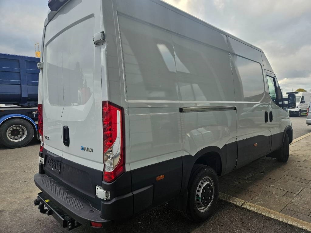 Iveco eDaily 42S14 12m3 - Panel van, Electric van: picture 3 Iveco eDaily 42S14 12m3 - Panel van, Electric van: picture 3