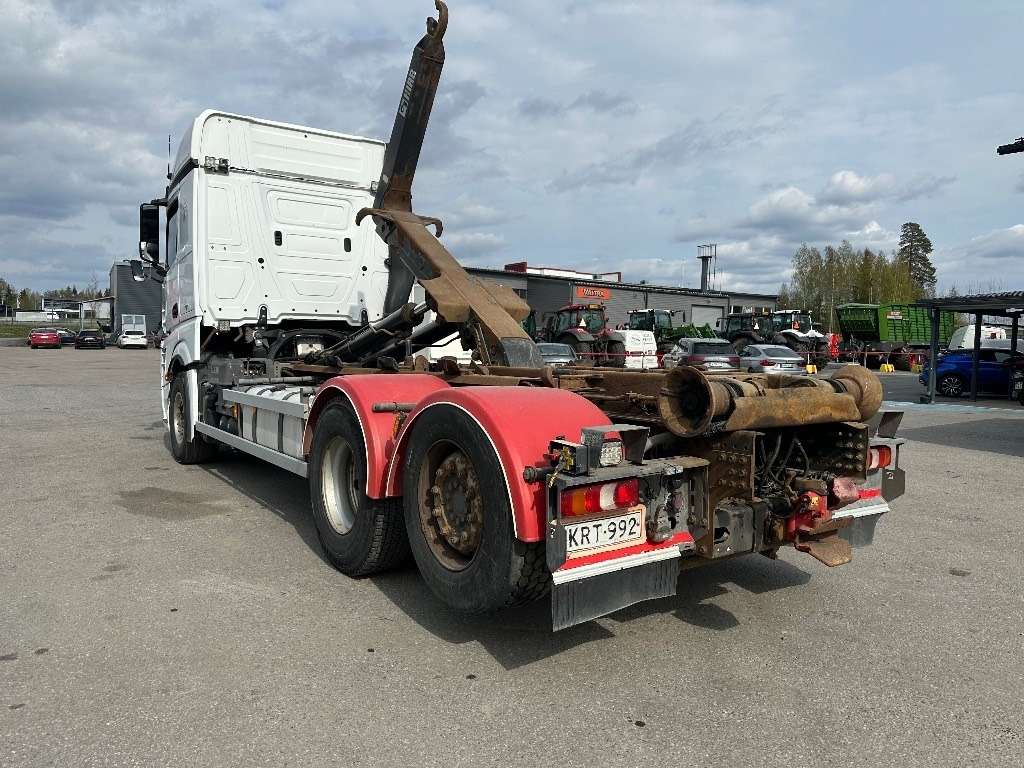 Mercedes-Benz Actros 2551 6x2*4 - Hook lift truck: picture 5 Mercedes-Benz Actros 2551 6x2*4 - Hook lift truck: picture 5