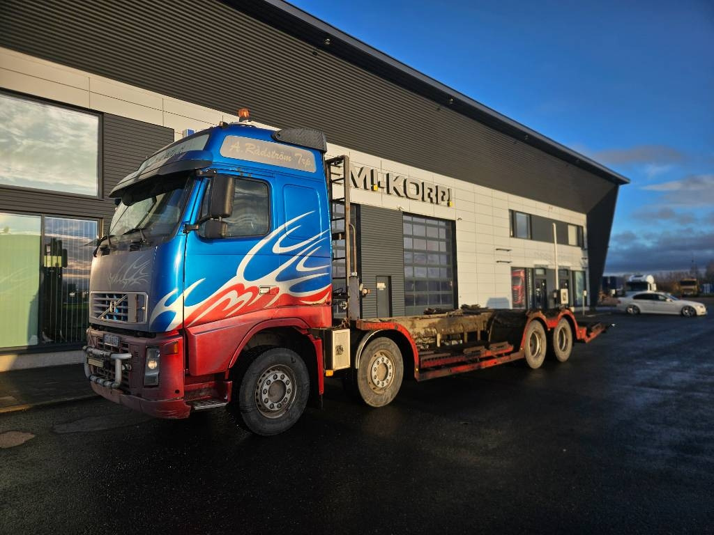 Volvo FH12 8x4 - Timber truck: picture 1 Volvo FH12 8x4 - Timber truck: picture 1