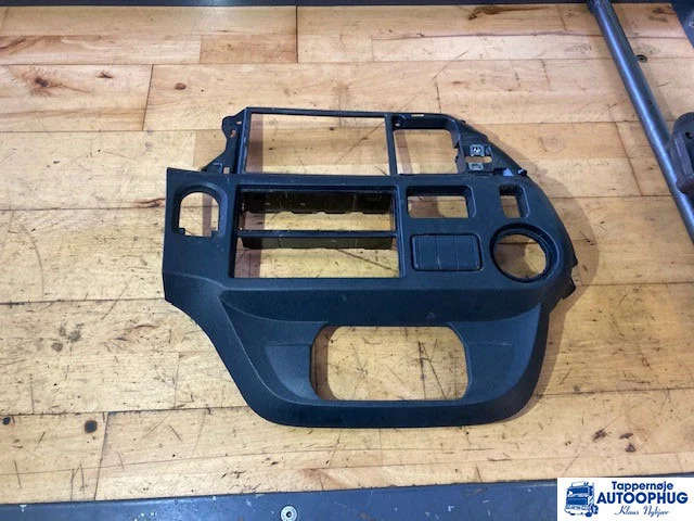 DAF Instrument plastik – DAF 2031135 - Cab and interior for Truck: picture 1 DAF Instrument plastik – DAF 2031135 - Cab and interior for Truck: picture 1