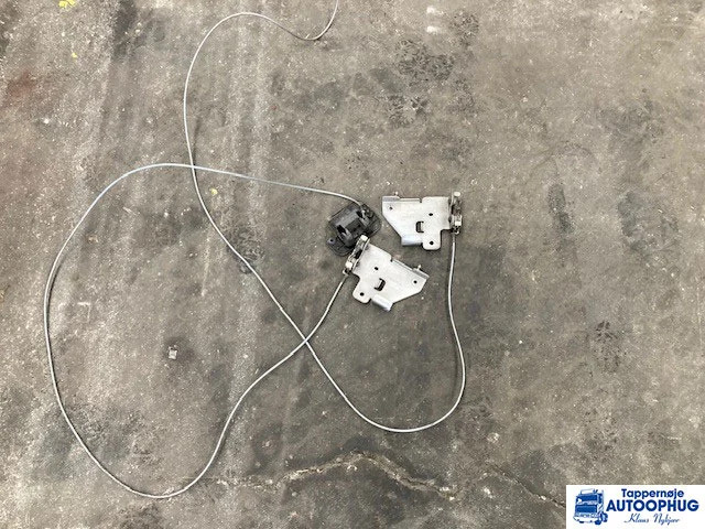 DAF grille lock – DAF 1997220 – DAF 1997221 - Cab and interior for Truck: picture 1 DAF grille lock – DAF 1997220 – DAF 1997221 - Cab and interior for Truck: picture 1