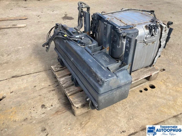 Scania 2173142 Adblue tank - AdBlue tank for Truck: picture 1 Scania 2173142 Adblue tank - AdBlue tank for Truck: picture 1