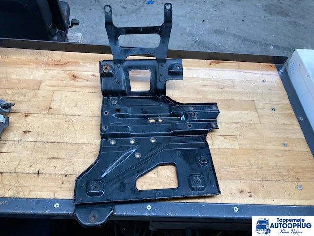 Scania Skærmbeslag Scania 2626004 - Body and exterior for Truck: picture 2 Scania Skærmbeslag Scania 2626004 - Body and exterior for Truck: picture 2