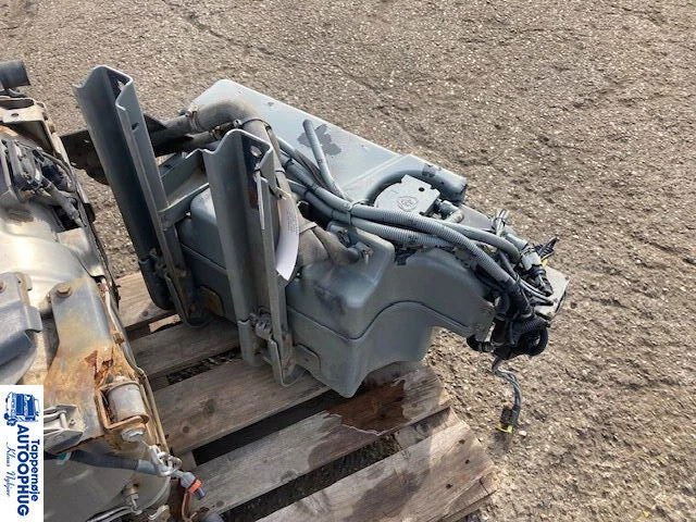 Scania adblue tank – reductant tank Scania 2196094 - AdBlue tank for Truck: picture 2 Scania adblue tank – reductant tank Scania 2196094 - AdBlue tank for Truck: picture 2