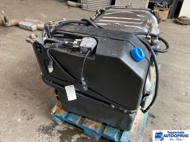 Scania adblue tank / reductant tank scania 2393232 - AdBlue tank for Truck: picture 1 Scania adblue tank / reductant tank scania 2393232 - AdBlue tank for Truck: picture 1