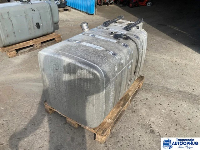 Scania fuel tank 610 liter Scania 2132702 - Fuel tank for Truck: picture 3 Scania fuel tank 610 liter Scania 2132702 - Fuel tank for Truck: picture 3